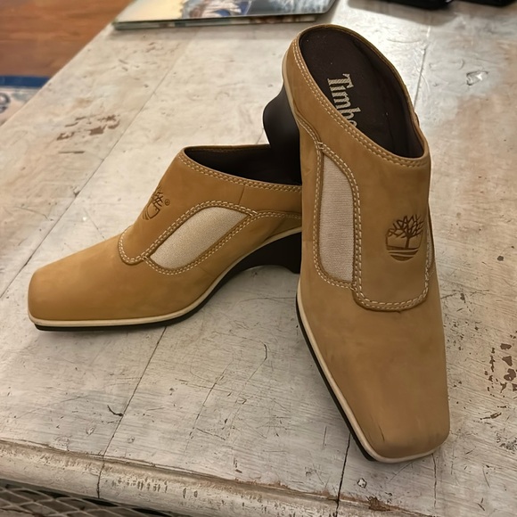 Timberland women’s shoes. Size 6 - Picture 1 of 6